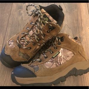 Boys Magellan waterproof boots